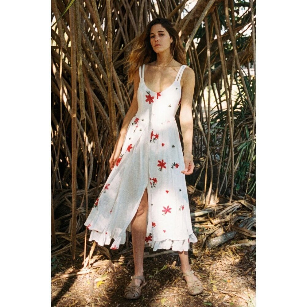 NWT Christy Dawn Embroidered Floral Dress